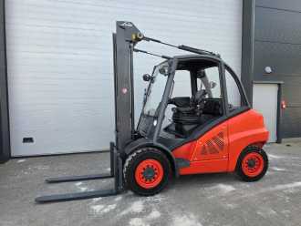 Used Forklift Truck LINDE H50D-02/600 DIESEL VIERRADFRONTSTAPLER (12982386) backdrop