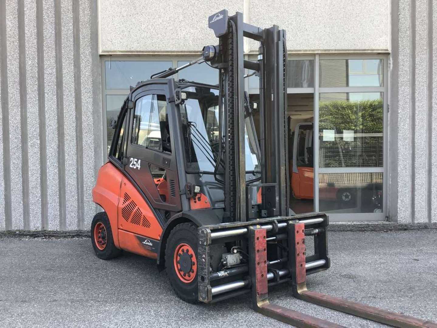 Used Forklift Truck LINDE H50D-02/600 ELEKTRO VIERRADFRONTSTAPLER (13055313)