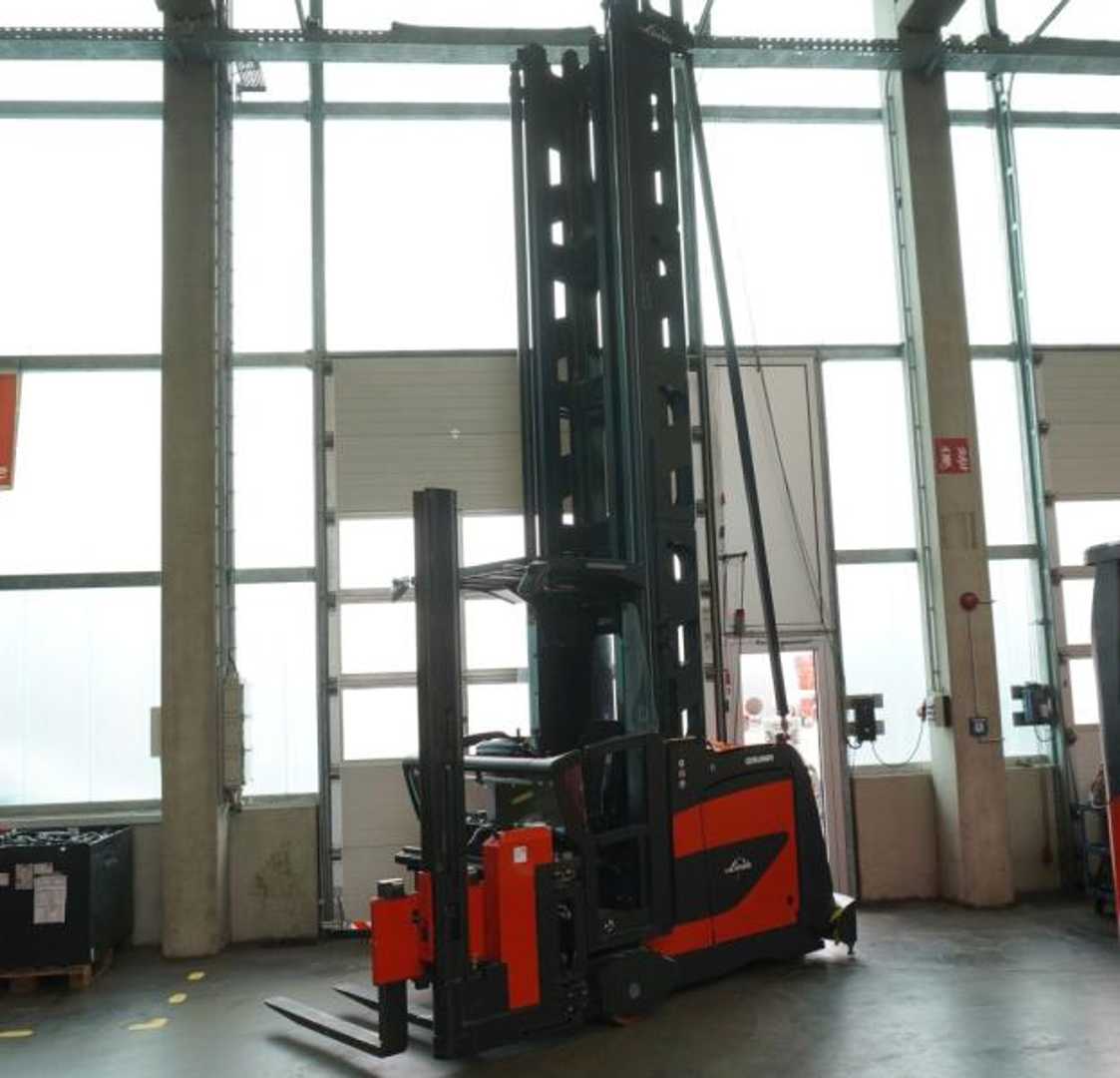 Used Forklift Truck LINDE K-Schwenkschubgabel 011 ELEKTRO HOCHHUBKOMMISSIONIERER (12986811)