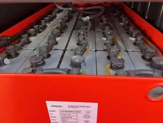 Used Forklift Truck LINDE K-Schwenkschubgabel ELEKTRO HOCHREGALSCHMALGANGSTAPLER (12980072)