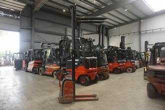 Used Forklift Truck LINDE L 12 - 2020er Batterie ELEKTRO HOCHHUBWAGENDEICHSEL (13043793)