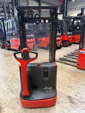 Used Forklift Truck LINDE L 12 , Paketangebot 12 STÜCK 18.000 € ELEKTRO HOCHHUBWAGENDEICHSEL (13072592)