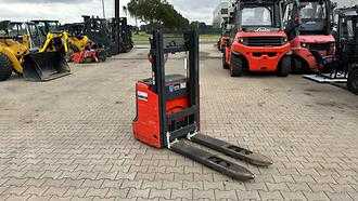 Used Forklift Truck LINDE L 12i ELEKTRO HOCHHUBWAGENDEICHSEL (13066469)