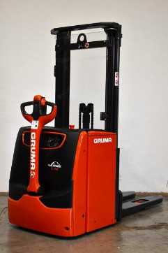 Used Forklift Truck LINDE L 14 1173 ELEKTRO HOCHHUBWAGENDEICHSEL (12922782) backdrop