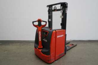 Used Forklift Truck LINDE L 14 1173 ELEKTRO HOCHHUBWAGENDEICHSEL (13036337) backdrop