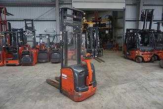 Used Forklift Truck LINDE L 14 - 3.910mm Hubhöhe ELEKTRO HOCHHUBWAGENDEICHSEL (13053040)