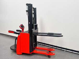 Used Forklift Truck LINDE L 14 AP ELEKTRO HOCHHUBWAGENFAHRERSTAND (13001803)