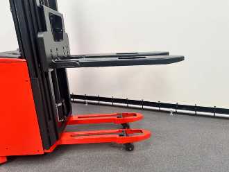 Used Forklift Truck LINDE L 14 AP ELEKTRO HOCHHUBWAGENFAHRERSTAND (13001803)