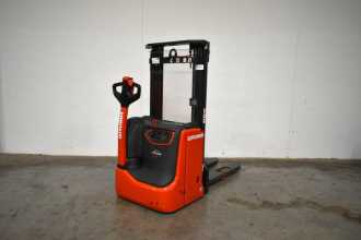 Used Forklift Truck LINDE L 14 B i ION 4596-00 ELEKTRO HOCHHUBWAGENDEICHSEL (13074976) backdrop