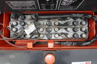 Used Forklift Truck LINDE L 14 i 372 ELEKTRO HOCHHUBWAGENDEICHSEL (13040792)