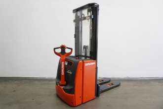 Used Forklift Truck LINDE L 16 1173 ELEKTRO HOCHHUBWAGENDEICHSEL (13069480) backdrop