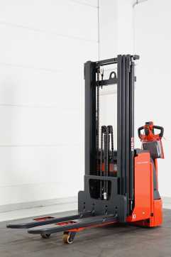 Used Forklift Truck LINDE L 16 B 4596 ELEKTRO HOCHHUBWAGENDEICHSEL (13072824)