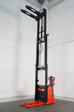 Used Forklift Truck LINDE L 16 B 4596 ELEKTRO HOCHHUBWAGENDEICHSEL (13072824)