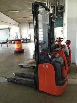 Used Forklift Truck LINDE L 16 ELEKTRO HOCHHUBWAGENDEICHSEL (11733769)