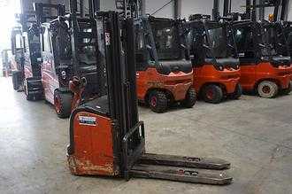 Used Forklift Truck LINDE L 16 - Triplex - 4.266mm Hubhöhe ELEKTRO HOCHHUBWAGENDEICHSEL (13075825)