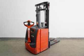 Used Forklift Truck LINDE L 16 i 1173 ELEKTRO HOCHHUBWAGENDEICHSEL (13043456) backdrop