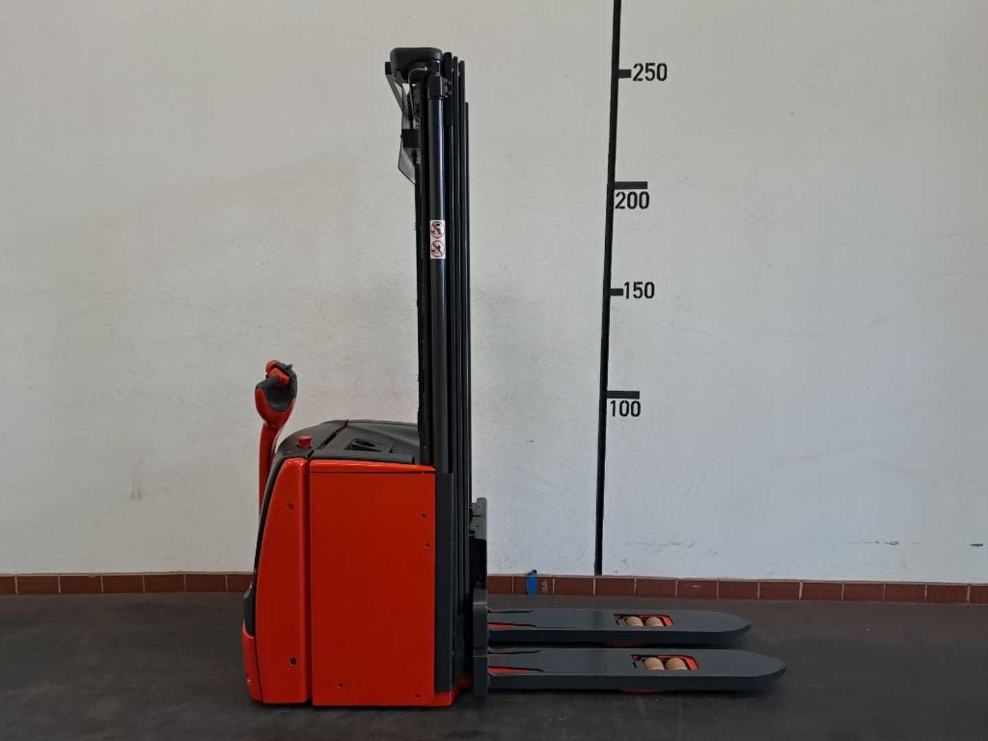 Used Forklift Truck LINDE L 20 ELEKTRO HOCHHUBWAGENFAHRERSTAND (13061701)