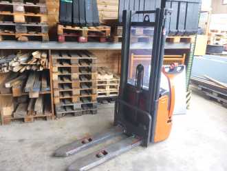 Used Forklift Truck LINDE L10 ELEKTRO HOCHHUBWAGENDEICHSEL (13041449)