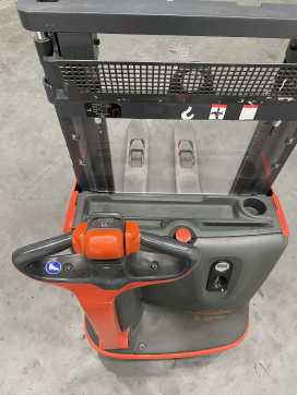 Used Forklift Truck LINDE L12-1172 ELEKTRO HOCHHUBWAGENDEICHSEL (13074194)
