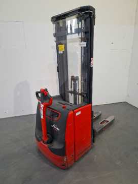 Used Forklift Truck LINDE L14: 1,4t (1173-01) ELEKTRO HOCHHUBWAGENDEICHSEL (13039395) backdrop
