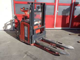 Used Forklift Truck LINDE L14AP ELEKTRO HOCHHUBWAGENDEICHSEL (13049639) backdrop