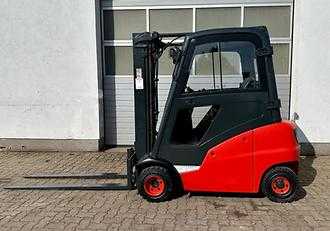 Used Forklift Truck LINDE Linde H18D-01 391 Dieselstapler Vollkabine 1800kg DIESEL VIERRADFRONTSTAPLER (12895869) backdrop