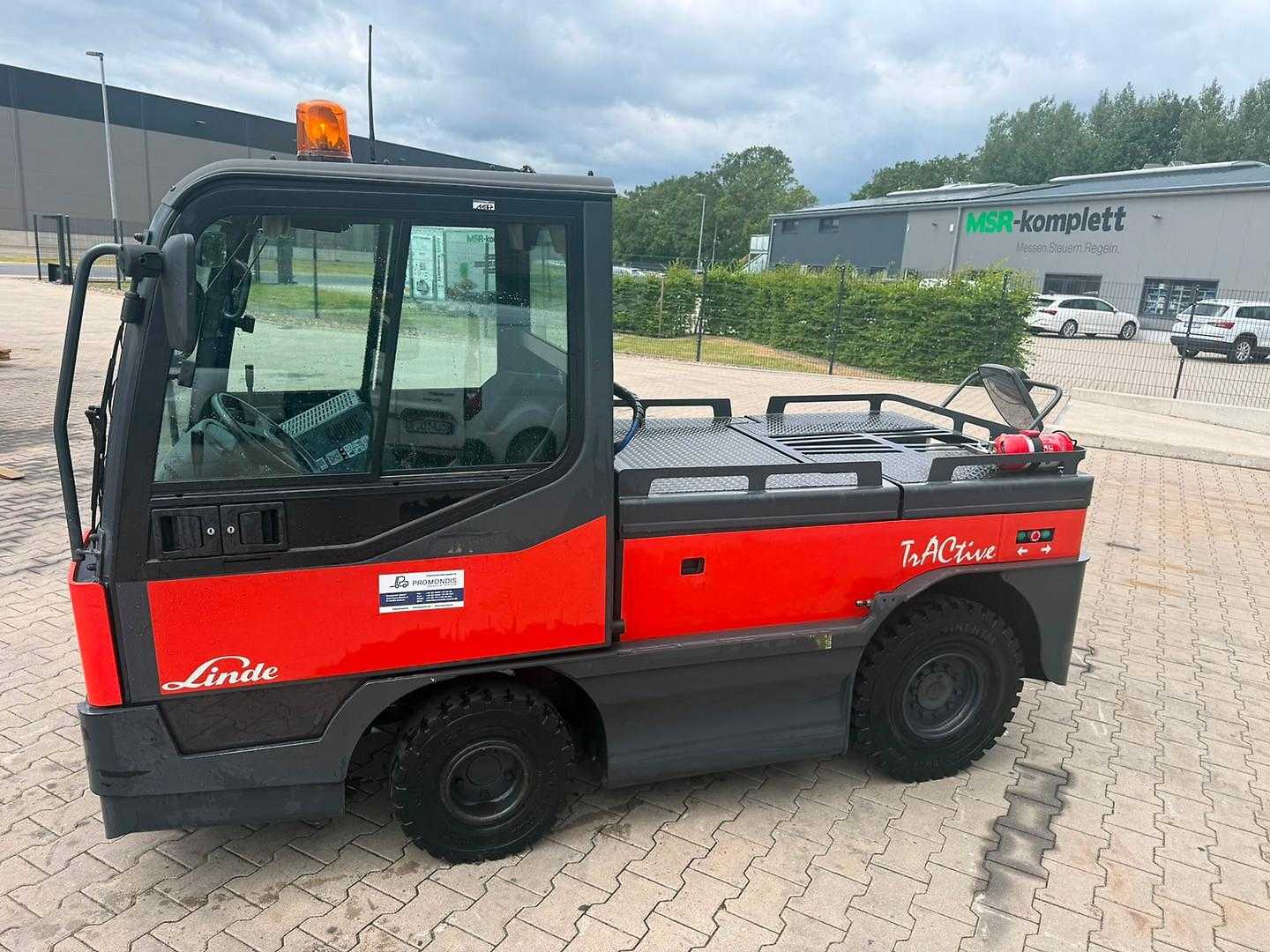 Used Forklift Truck LINDE P 250 ELEKTRO SCHLEPPER (13054171)