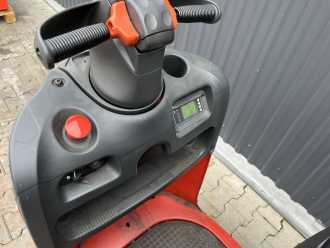 Used Forklift Truck LINDE P30 ELEKTRO SCHLEPPER (13068830)