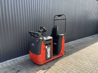 Used Forklift Truck LINDE P40C ELEKTRO SCHLEPPER (13068832) backdrop