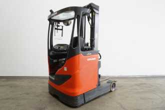 Used Forklift Truck LINDE R 12 B 1120 ELEKTRO SCHUBMASTSTAPLER (13067617) backdrop