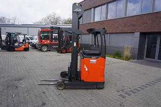 Used Forklift Truck LINDE R 14 - 01 ELEKTRO SCHUBMASTSTAPLER (12951357) backdrop