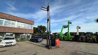 Used Forklift Truck LINDE R 16-01 ELEKTRO SCHUBMASTSTAPLER (13074099)