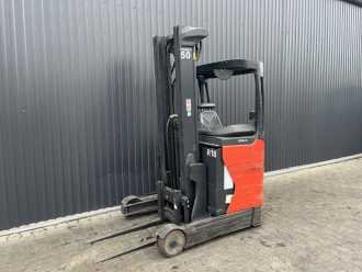 Used Forklift Truck LINDE R12B-01 ELEKTRO SCHUBMASTSTAPLER (13069812) backdrop