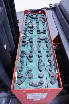 Used Forklift Truck LINDE R16-1120-01 ELEKTRO SCHUBMASTSTAPLER (13034184)