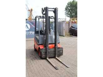Used Forklift Truck LINDE R16T GAS VIERRADFRONTSTAPLER (13062911)