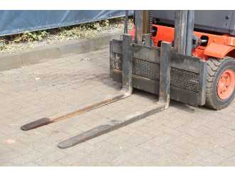 Used Forklift Truck LINDE R16T GAS VIERRADFRONTSTAPLER (13062911)