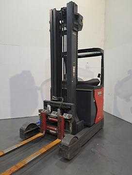 Used Forklift Truck LINDE R20 ELEKTRO SCHUBMASTSTAPLER (13054162) backdrop