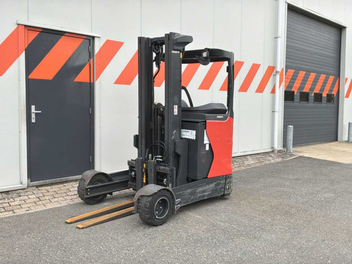 Used Forklift Truck LINDE R20G-01 ELEKTRO SCHUBMASTSTAPLER (13071566)
