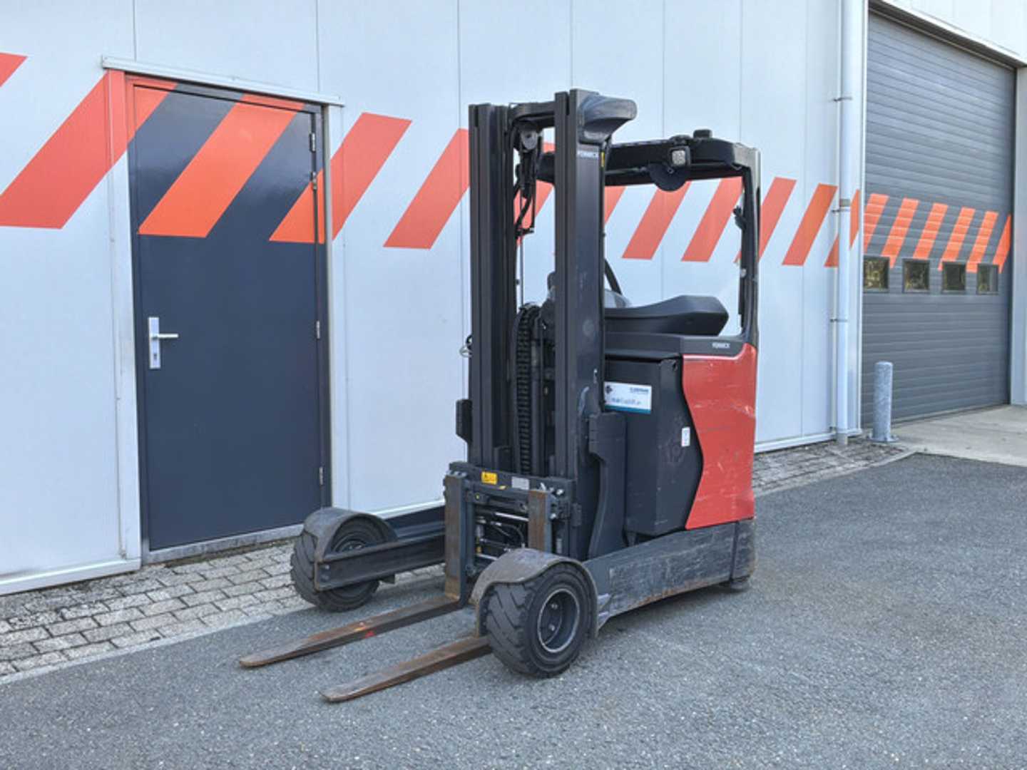 Used Forklift Truck LINDE R20G-01 ELEKTRO SCHUBMASTSTAPLER (13071567)