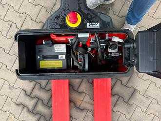 Used Forklift Truck LINDE T 14 B - Nur 100 Stunden ELEKTRO NIEDERHUBWAGENDEICHSEL (13066956)