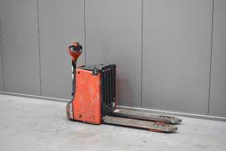 Used Forklift Truck LINDE T 16 L /53779/ ELEKTRO HOCHHUBKOMMISSIONIERER (12942040) backdrop