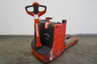 Used Forklift Truck LINDE T 19 L 1152 ELEKTRO NIEDERHUBWAGENDEICHSEL (13074973) backdrop