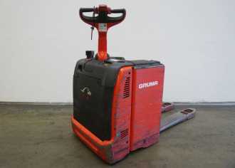 Used Forklift Truck LINDE T 30 131-07 ELEKTRO NIEDERHUBWAGENDEICHSEL (13072802) backdrop