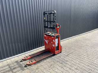 Used Forklift Truck LINDE T16 ELEKTRO NIEDERHUBWAGENDEICHSEL (13066527) backdrop