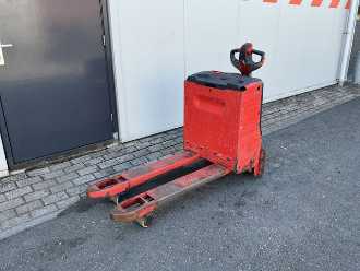 Used Forklift Truck LINDE T16 ELEKTRO NIEDERHUBWAGENSEMIELEKTRISCH (13040675) backdrop