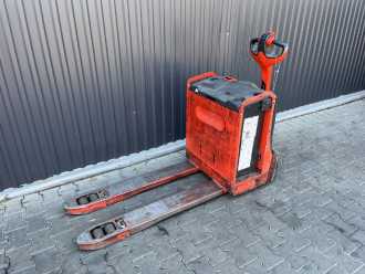 Used Forklift Truck LINDE T18 ELEKTRO NIEDERHUBWAGENDEICHSEL (13041615) backdrop