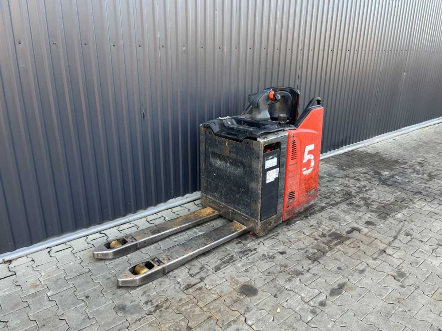 Used Forklift Truck LINDE T20SP ELEKTRO NIEDERHUBWAGENDEICHSEL (13069207)