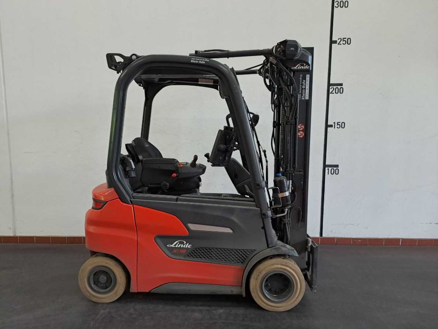 Used Forklift Truck LINDE Xi 18 P: 1,8t ELEKTRO VIERRADFRONTSTAPLER (13062786)