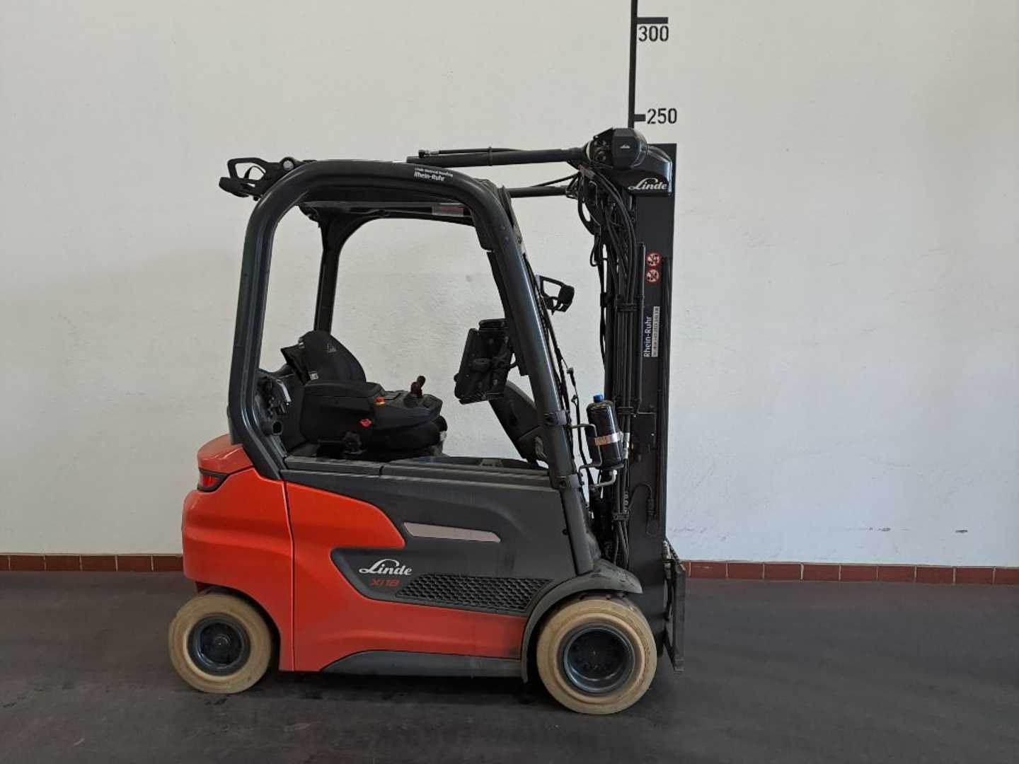 Used Forklift Truck LINDE Xi 18 P: 1,8t ELEKTRO VIERRADFRONTSTAPLER (13062789)