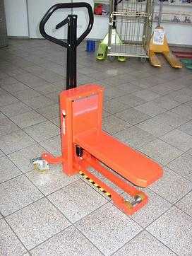 Used Forklift Truck LOGITRANS LQHM 300 Display-Hubwagen HANDSEMI HOCHHUBWAGENMANUELLELEKTRISCH (2213866)